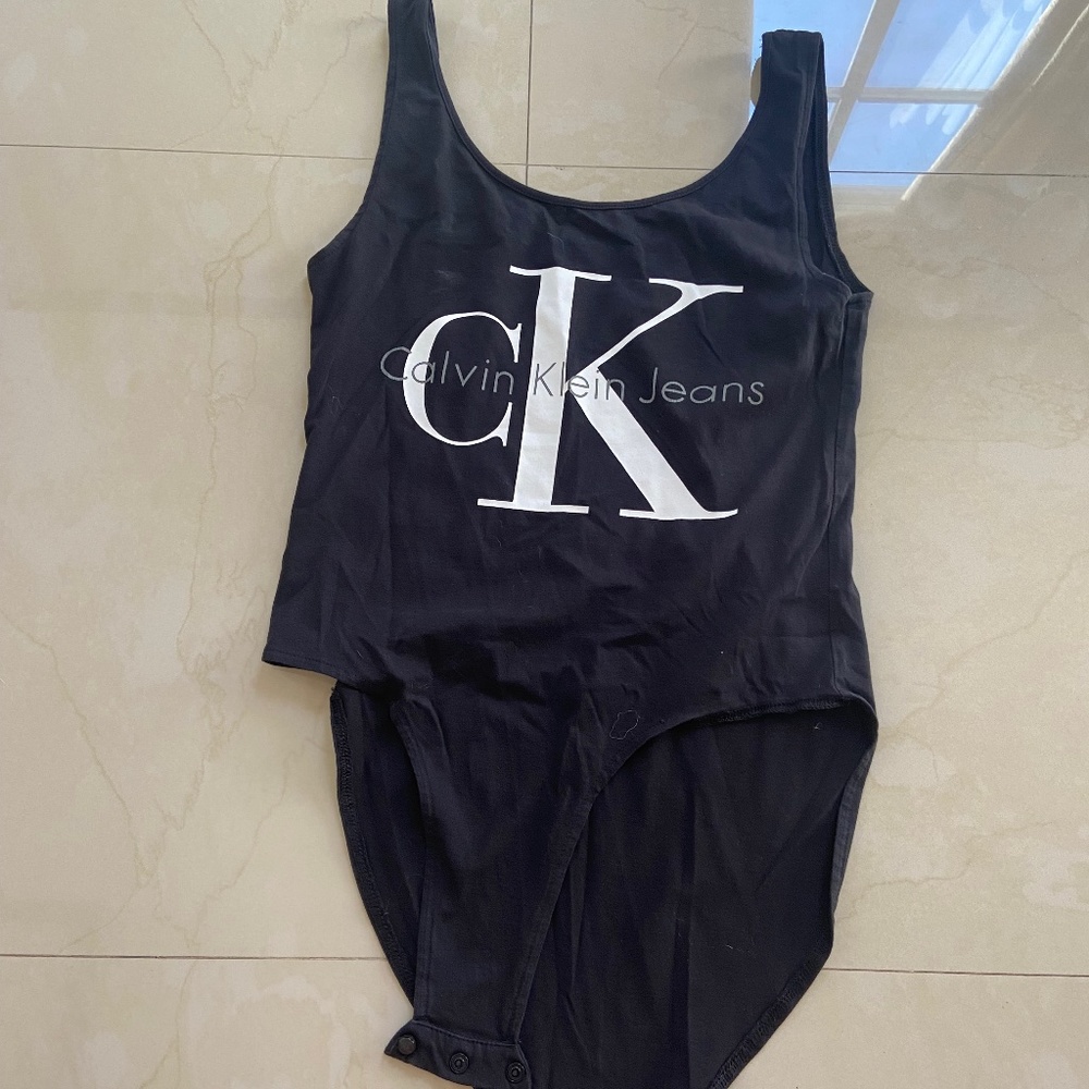 Calvin Klein Jeans bodysuit size S